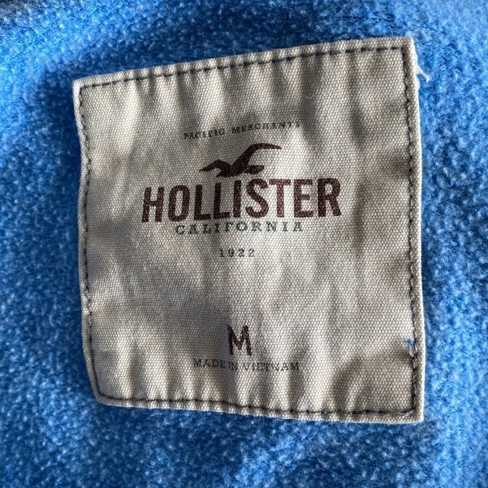 Hollister - Blue "California" Crop Sweatshirt​​​​​​​​​​​​​ - Picture 6 of 9